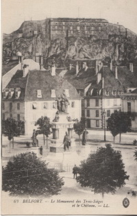 Le monument des Trois Sièges (carte postale)